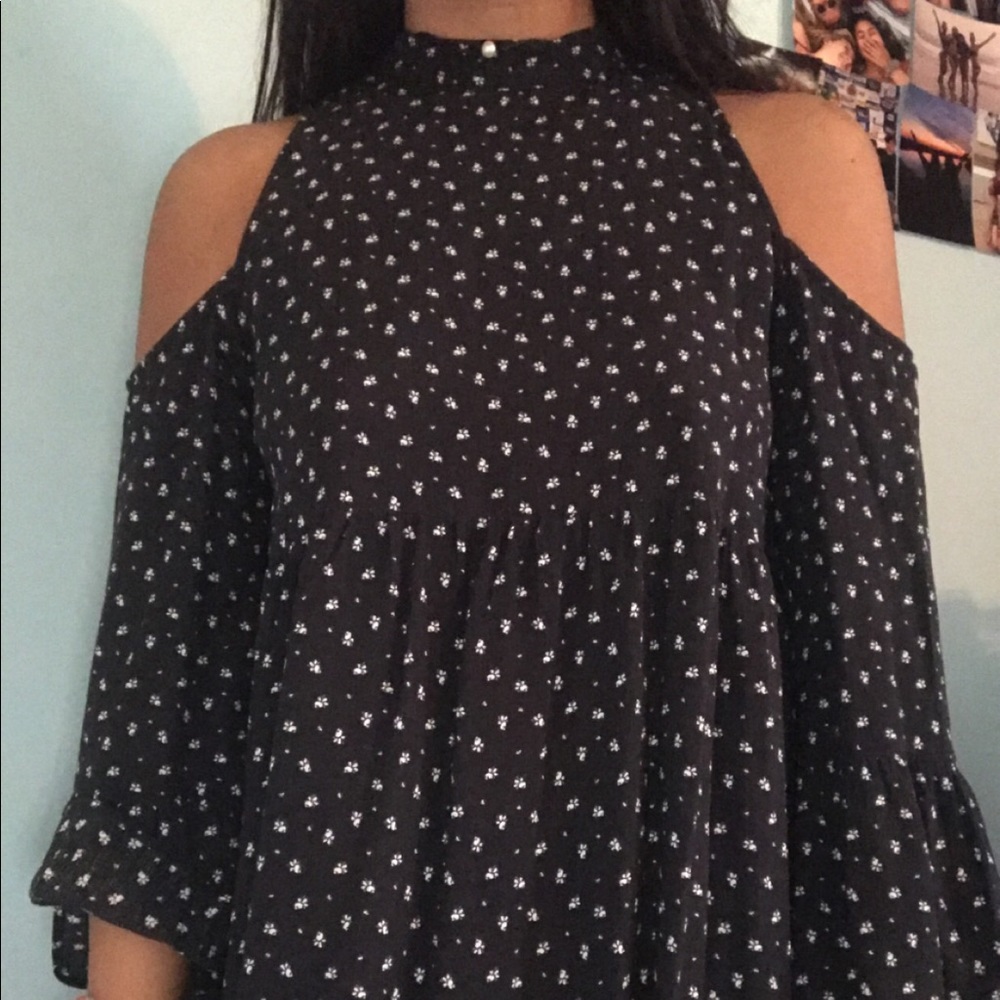 Cold shoulder halter top